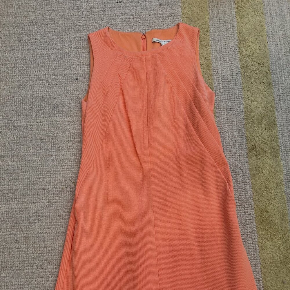 Diane Von Furstenberg Coral Sheath Shift Dress Size 8